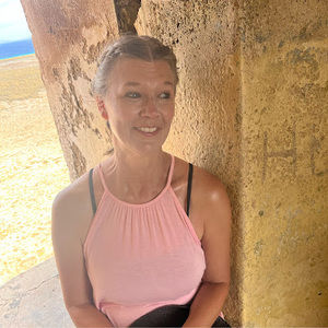 Meet your Posher, Mitzie